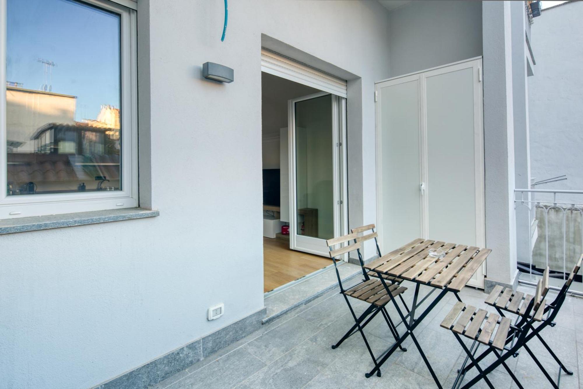 Appartamento Centro Torino Con Terrazzo Екстер'єр фото